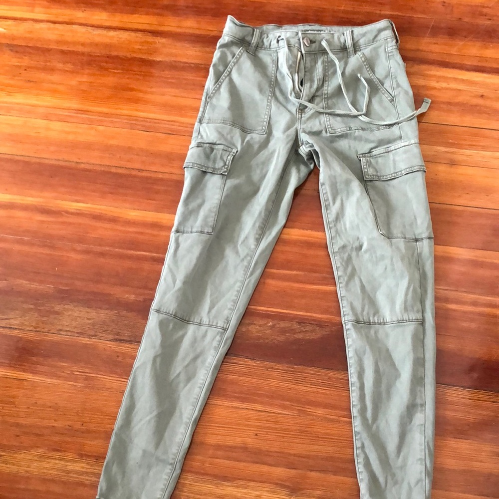 American Eagle green cargo high rise jeggings